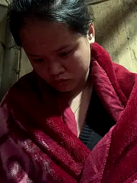 anhanh000 online show from December 15, 2025, 2:05 am