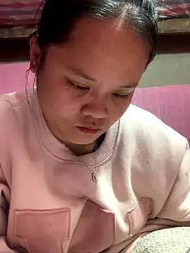 anhanh000 online show from December 16, 2025, 7:57 am