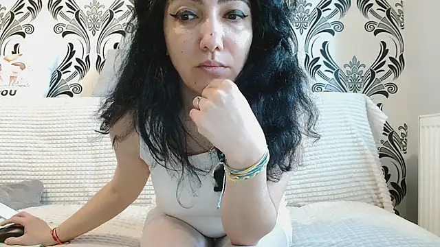 Snapshot of CharmingPearl chatting on March 23, 2026, 7:56 am CharmingPearl online show from March 23, 2026, 7:56 am