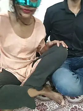 baby Cpl21 online show from December 16, 2025, 7:13 am