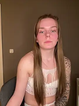 LisaFreierxx online show from February 19, 2026, 8:49 pm