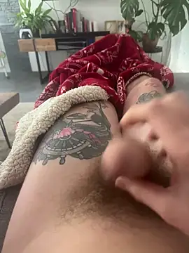 chien99 online show from April 26, 2026, 1:42 pm