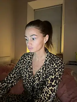 Sindy Energy online show from February 3, 2026, 4:34 pm