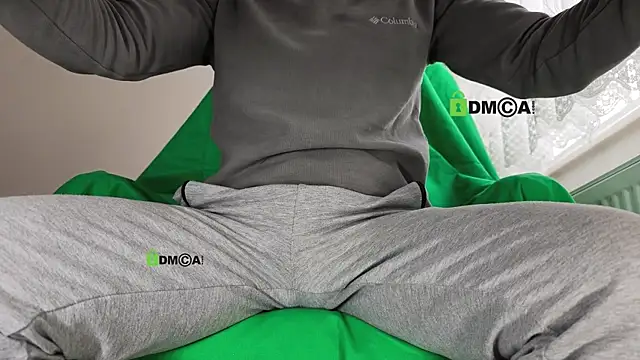 Snapshot of gizemllixxx chatting on January 19, 2026, 10:52 am gizemllixxx online show from January 19, 2026, 10:52 am