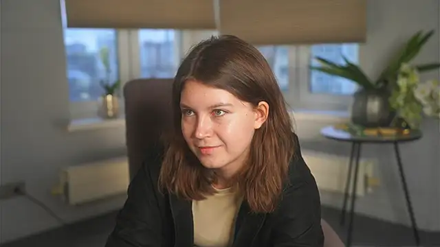 Snapshot of TereseHoltorf chatting on November 8, 2025, 3:29 am TereseHoltorf online show from November 8, 2025, 3:29 am