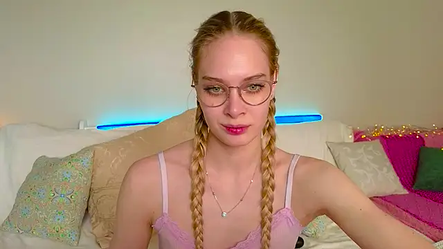 Snapshot of lexmclovin chatting on February 16, 2026, 7:48 am lexmclovin online show from February 16, 2026, 7:48 am