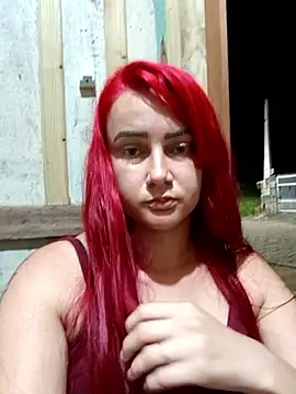 Snapshot of ruiviinhaah chatting on February 14, 2026, 12:18 am ruiviinhaah online show from February 14, 2026, 12:18 am