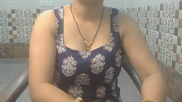 Snapshot of Sneha_lovely01 chatting on May 23, 2026, 3:49 pm Sneha lovely01 online show from May 23, 2026, 3:49 pm