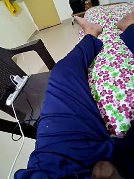 suraj696 online show from November 9, 2025, 6:06 pm