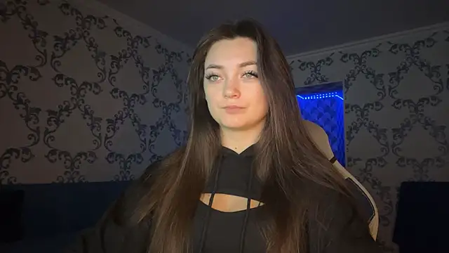 TwotyBright online show from February 19, 2026, 4:08 am