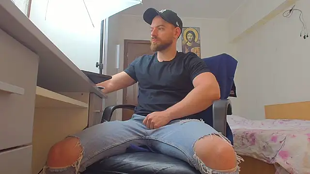 Ryanstone  online show from May 13, 2026, 3:15 am