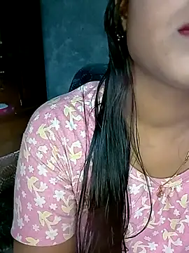 Snapshot of Neha533 chatting on November 6, 2025, 6:09 pm Neha533 online show from November 6, 2025, 6:09 pm