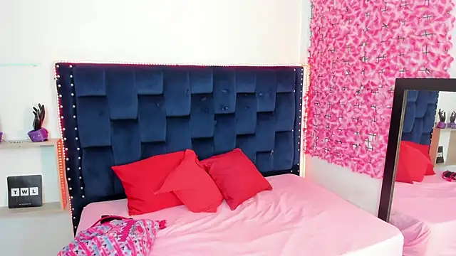 angie harmony online show from November 21, 2025, 12:04 pm