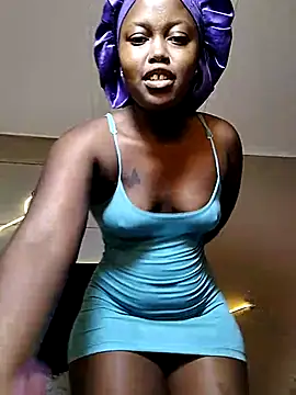 SweetSavage18 online show from July 29, 2026, 7:12 pm