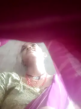 Snapshot of Jooli_cuty chatting on November 6, 2025, 4:02 am Jooli cuty online show from November 6, 2025, 4:02 am