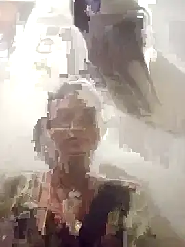 Snapshot of Jooli_cuty chatting on November 6, 2025, 4:08 pm Jooli cuty online show from November 6, 2025, 4:08 pm