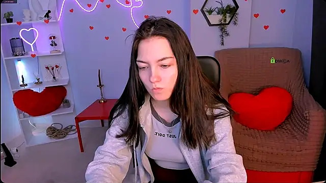 baby hotte online show from February 19, 2026, 7:04 am