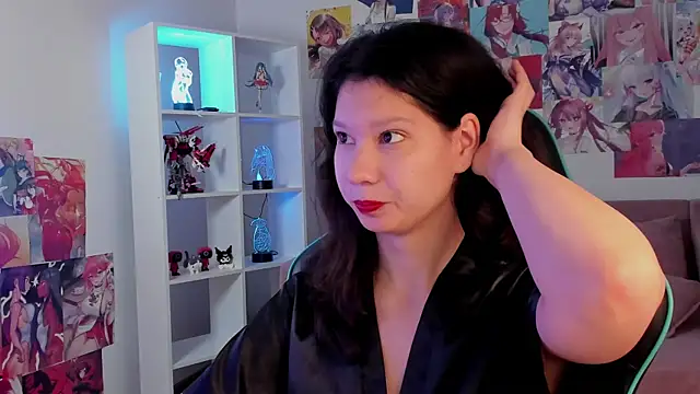 SaraDenars online show from November 19, 2025, 5:18 am