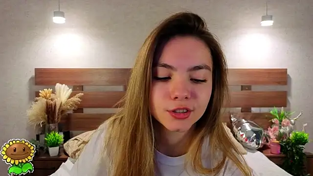 Snapshot of MargieDavidson chatting on February 16, 2026, 8:43 am MargieDavidson online show from February 16, 2026, 8:43 am