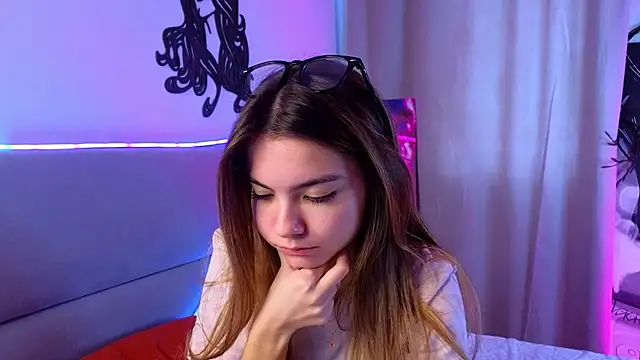 Snapshot of MargieDavidson chatting on February 23, 2026, 8:44 am MargieDavidson online show from February 23, 2026, 8:44 am