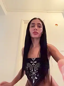 Snapshot of VickyM99 chatting on December 17, 2025, 9:04 am VickyM99 online show from December 17, 2025, 9:04 am