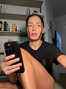 Snapshot of VickyM99 chatting on February 24, 2026, 10:46 am VickyM99 online show from February 24, 2026, 10:46 am