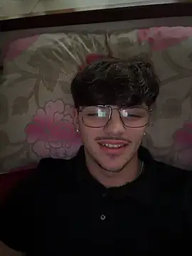 Lxx001xh online show from November 7, 2025, 3:12 pm