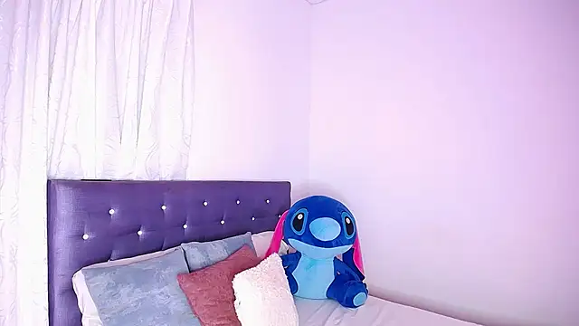 BryanaSmiths online show from November 17, 2025, 9:53 pm