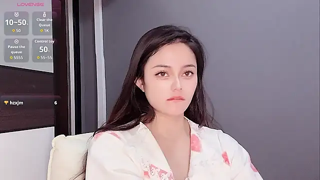 Yesenia- online show from November 23, 2025, 2:17 pm