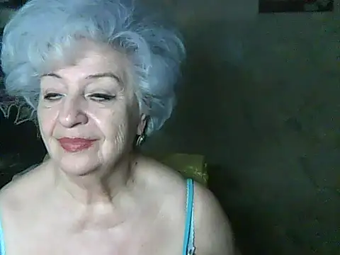 Snapshot of ValeriaKroww chatting on July 18, 2026, 5:44 am ValeriaKroww online show from July 18, 2026, 5:44 am