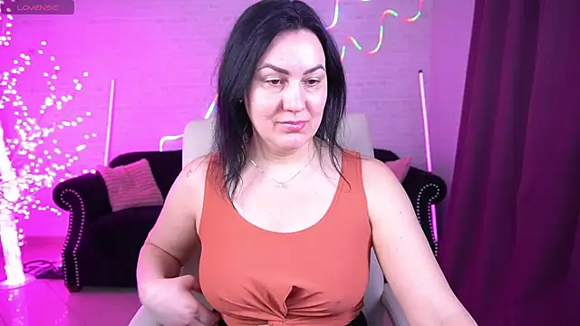 Snapshot of VelvetLuck chatting on February 24, 2026, 7:06 am VelvetLuck online show from February 24, 2026, 7:06 am