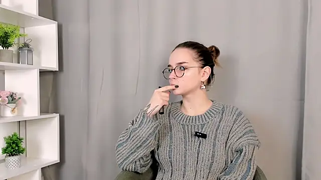 JeniseDancer online show from November 8, 2025, 3:23 pm