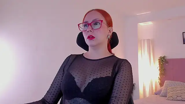 MistressErza online show from June 2, 2026, 6:21 pm