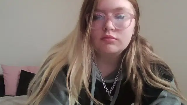 Snapshot of borderline_mutt chatting on November 17, 2025, 7:19 pm borderline mutt online show from November 17, 2025, 7:19 pm