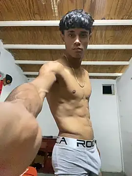 Snapshot of meliodas_23cm chatting on November 29, 2025, 2:36 am meliodas 23cm online show from November 29, 2025, 2:36 am