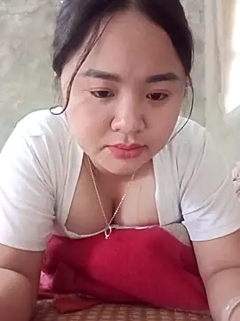 Bee-bgolden online show from November 12, 2025, 2:12 am