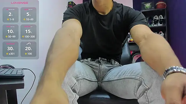 Alex king27 online show from February 26, 2026, 4:55 am