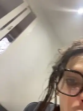 zowi101 online show from December 15, 2025, 3:38 pm