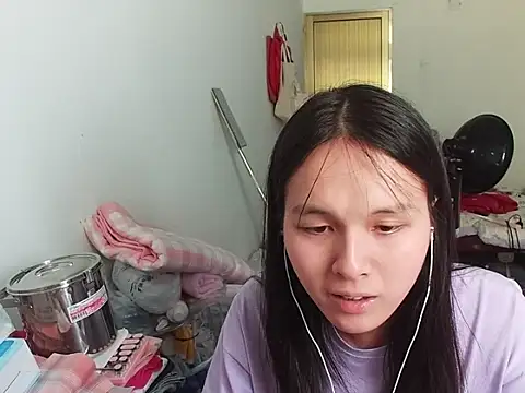 RebelAura online show from July 7, 2026, 6:47 am