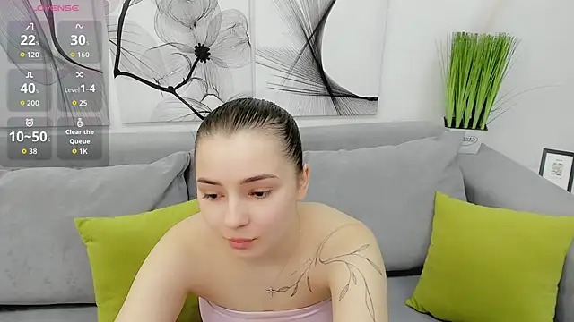 DianaHeath online show from April 8, 2026, 9:37 pm