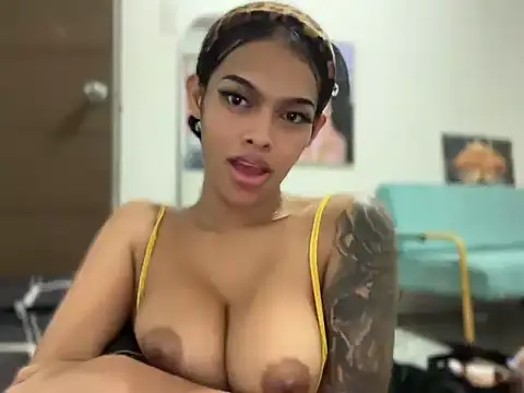 Snapshot of miapasitaa chatting on March 1, 2026, 8:22 pm miapasitaa online show from March 1, 2026, 8:22 pm