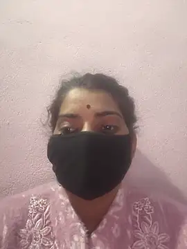 Snapshot of Tamanna_hot chatting on November 19, 2025, 6:35 am Tamanna hot online show from November 19, 2025, 6:35 am