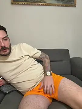 Snapshot of snncdgn chatting on February 4, 2026, 10:36 pm snncdgn online show from February 4, 2026, 10:36 pm