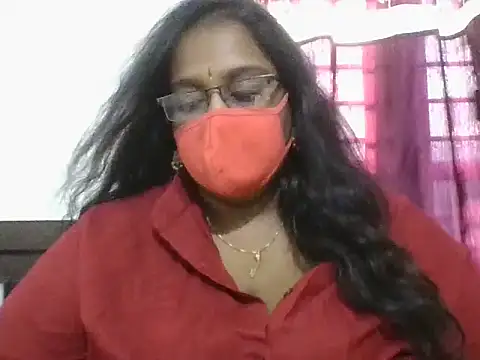 hootypriya online show from March 30, 2026, 10:49 am
