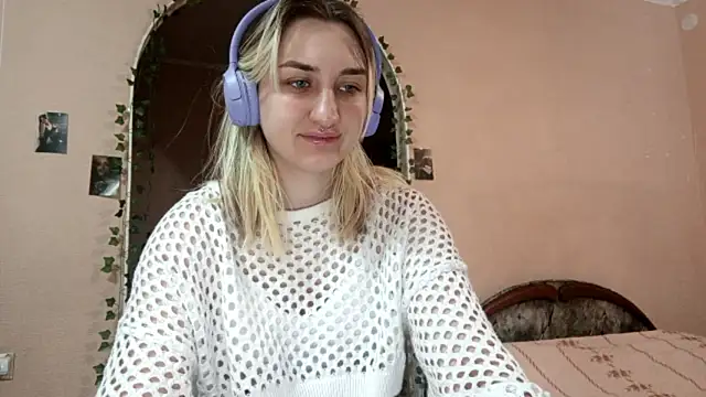 Anabree online show from November 11, 2025, 3:06 am