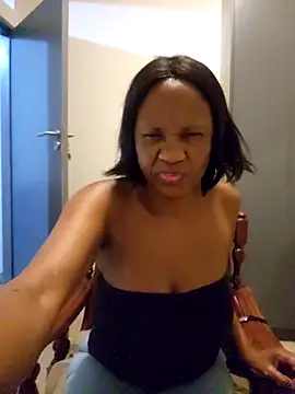 Mommy Sienna online show from April 10, 2026, 7:29 pm