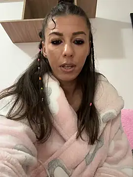 Snapshot of EdaQueen chatting on April 5, 2026, 4:59 pm EdaQueen online show from April 5, 2026, 4:59 pm