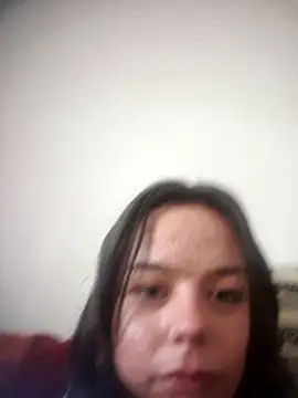 Leacouturierrr online show from November 4, 2025, 1:54 pm