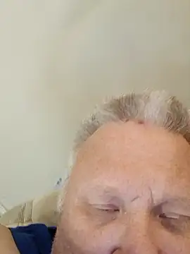 Snapshot of Jbirdb800 chatting on November 7, 2025, 6:30 pm Jbirdb800 online show from November 7, 2025, 6:30 pm