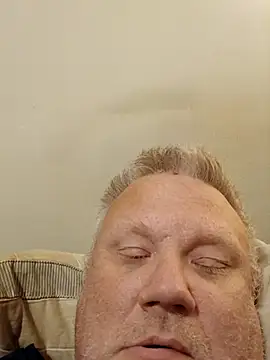 Snapshot of Jbirdb800 chatting on November 10, 2025, 11:31 am Jbirdb800 online show from November 10, 2025, 11:31 am